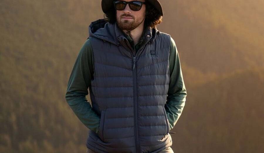 8 Best Heated Vests for Men: For Golf, Hunting and Beyond 2024