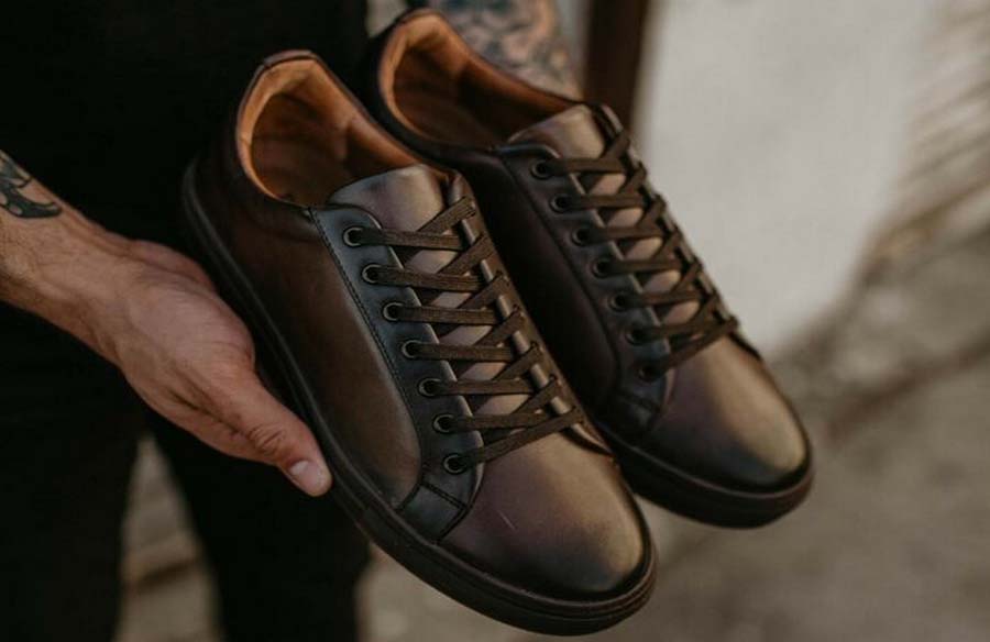 Exploring Men's Dress Sneakers: A Blend of Comfort and Style